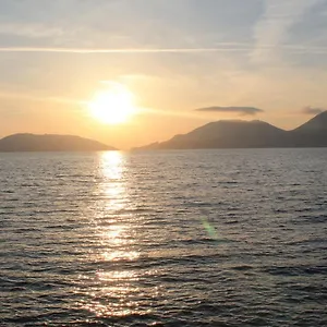 https://house-of-vera.hotelitalianriviera.com