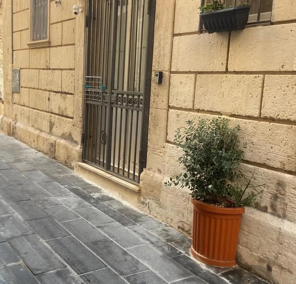 Gargallo Apartments Syracuse 0*,  Itálie
